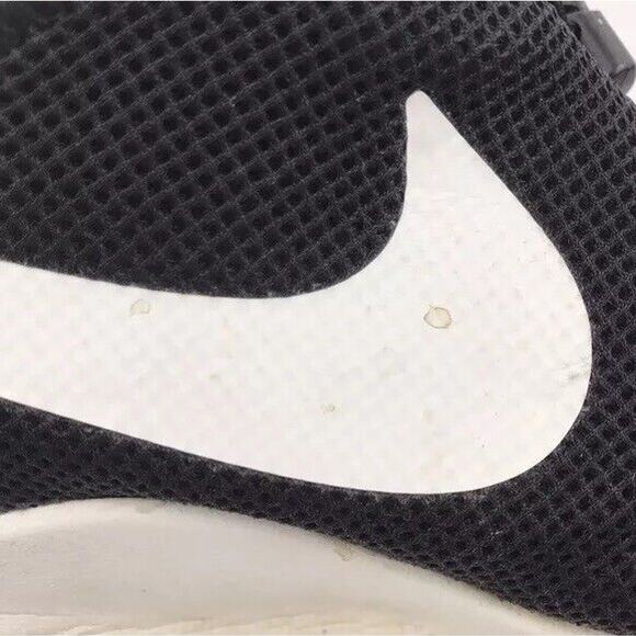 Nike Aptare Essential Sneaker Black White Slip On Shoes Women's 9.5 881190-002 - Picture 7 of 13